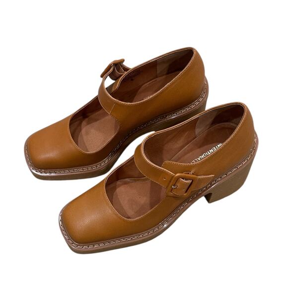 Intentionally Blank Categorical Mary Jane Heel - Picture 10 of 12